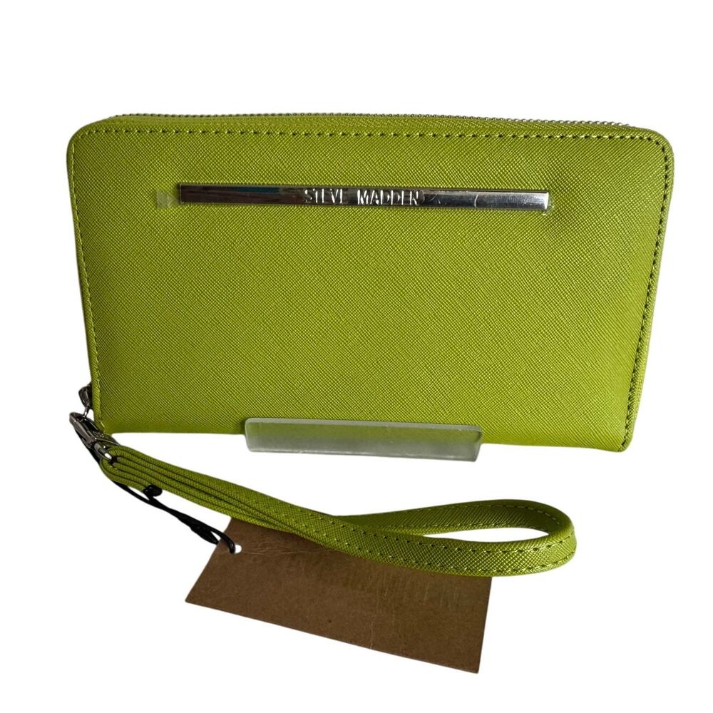 Brand New Steve Madden Green Zip Around Bi-fold Wallet Silver Emblem